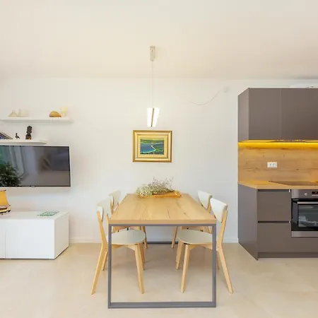 Hedera Estate, Hedera A54 Apartman *