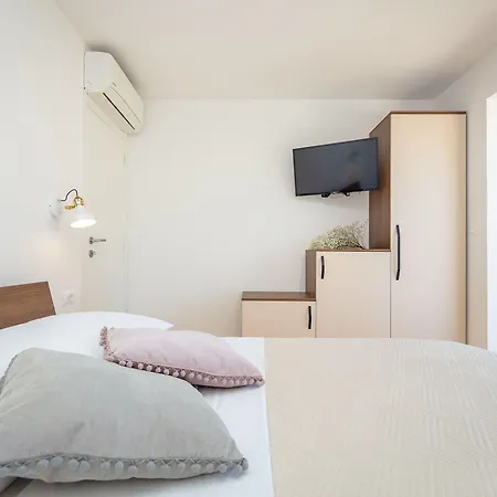 Hedera Estate, Hedera A54